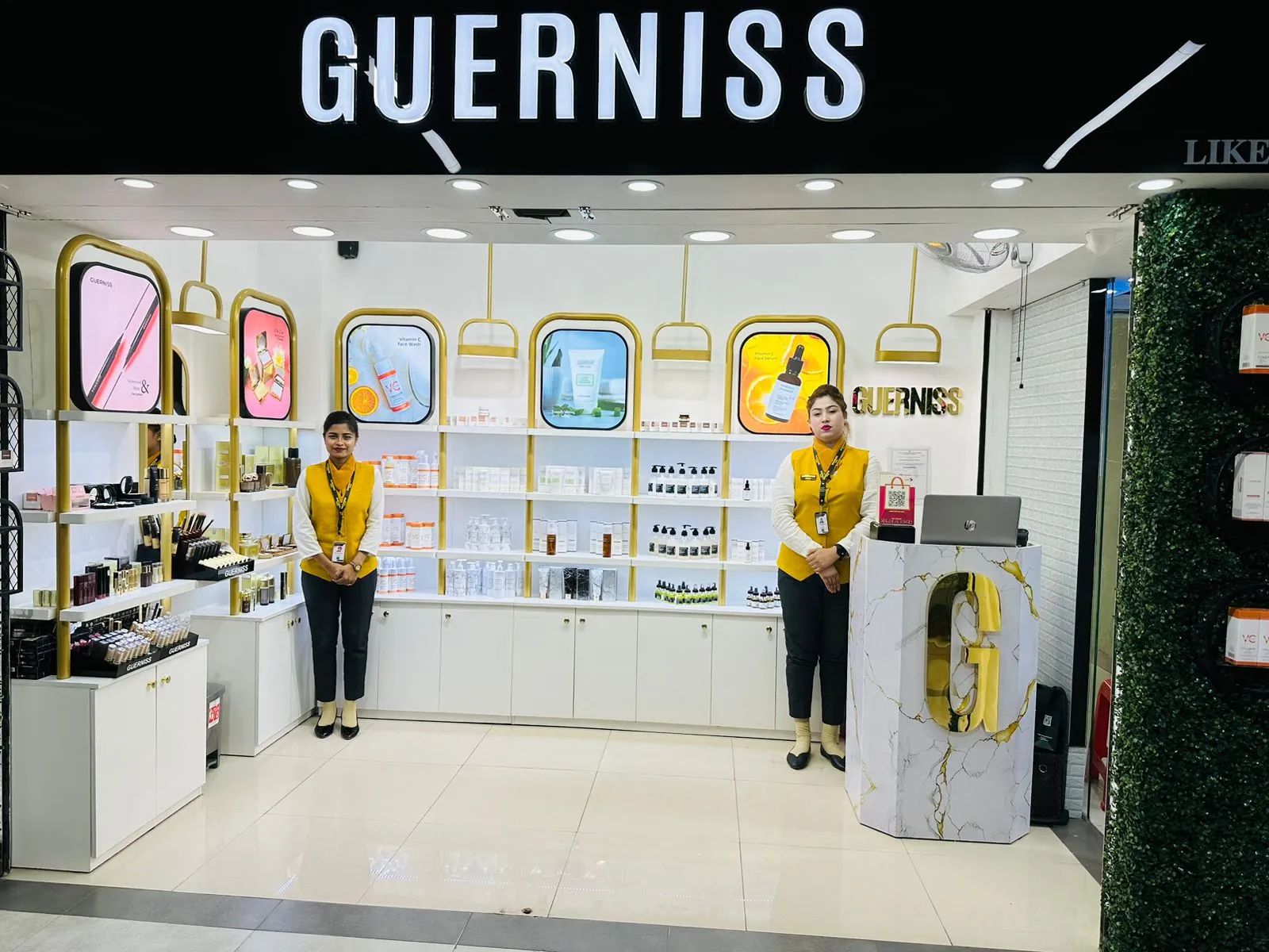 Guerniss flagship store